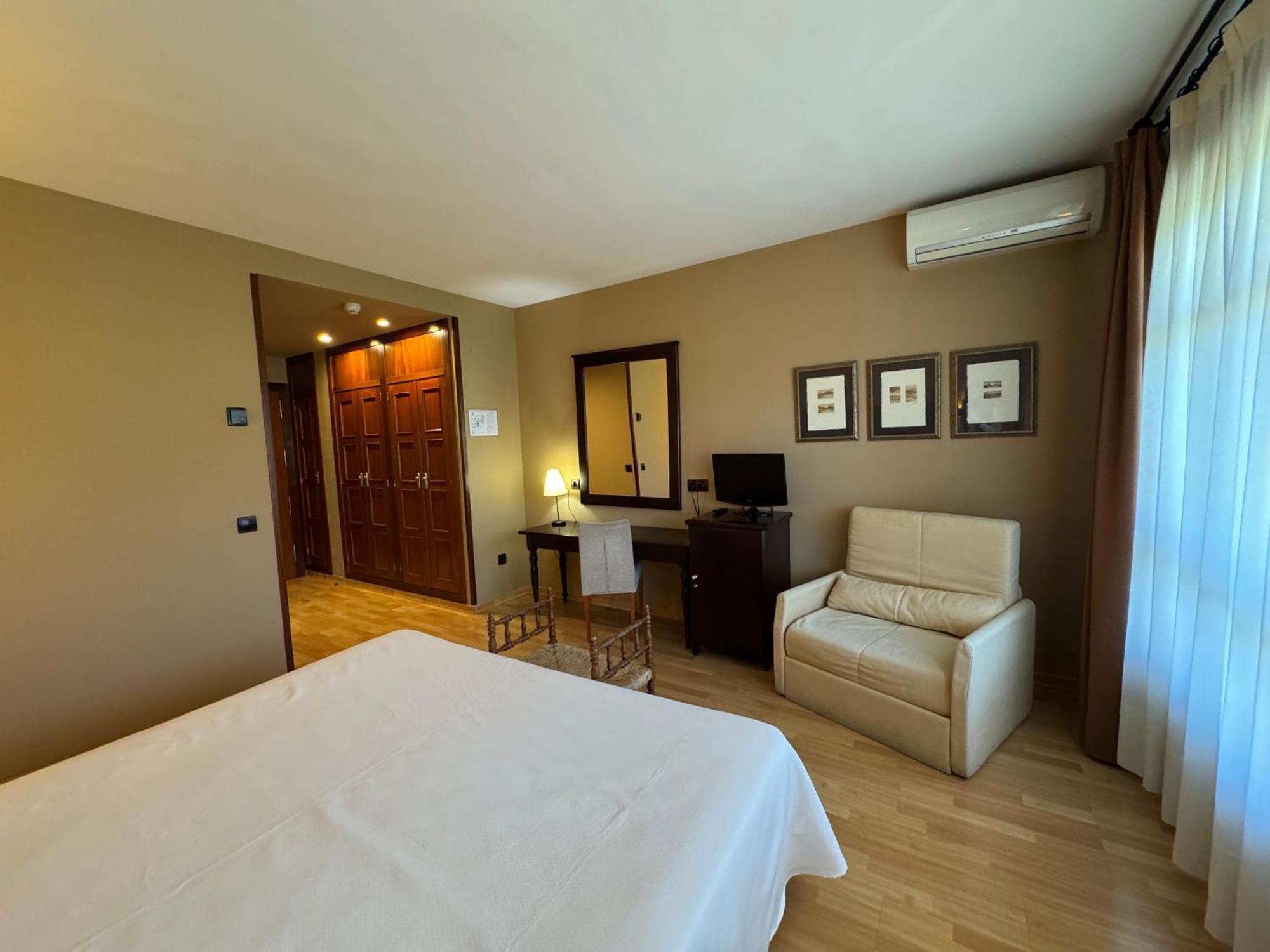 Hotel Cotiella カンポ エクステリア 写真