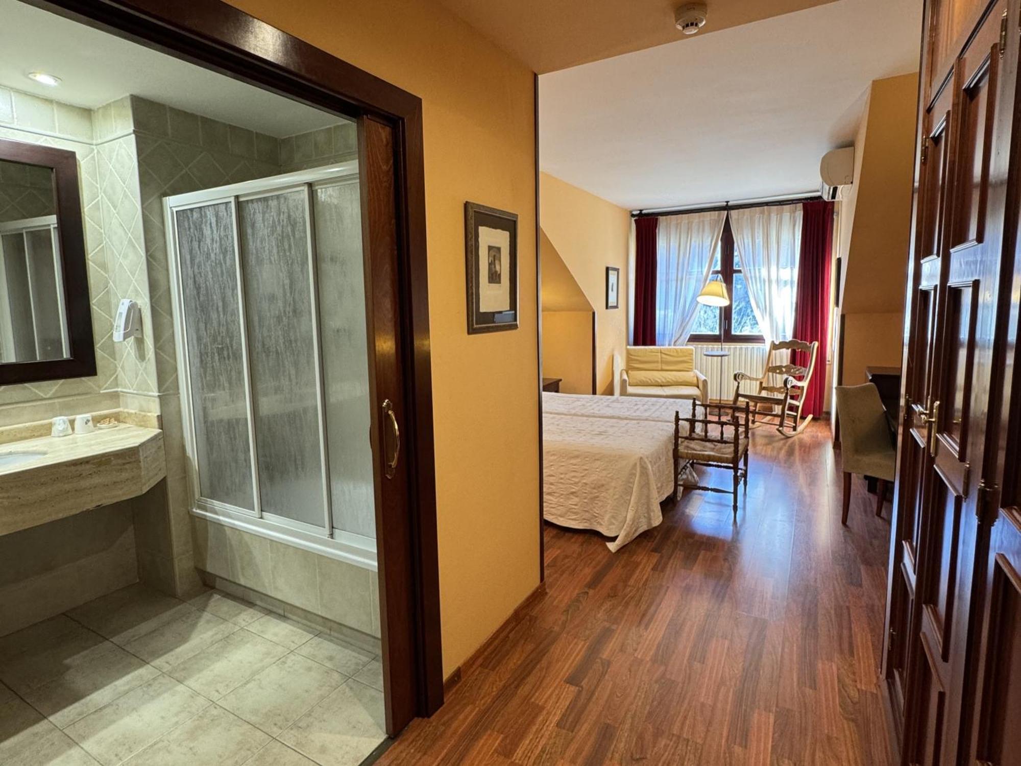 Hotel Cotiella カンポ エクステリア 写真