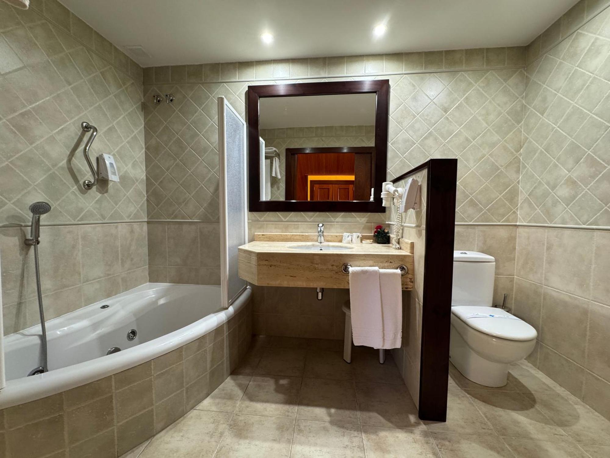 Hotel Cotiella カンポ エクステリア 写真